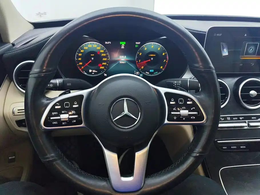 Mercedes-Benz C-Class — миниатюра 15