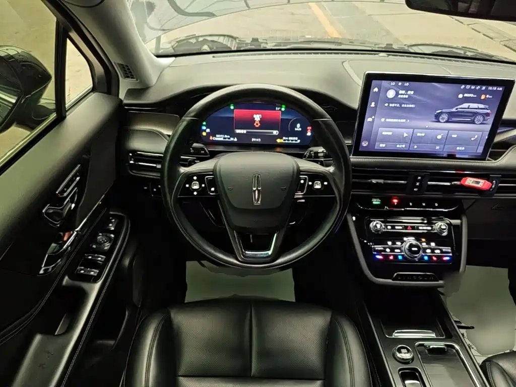 Lincoln Corsair — миниатюра 11