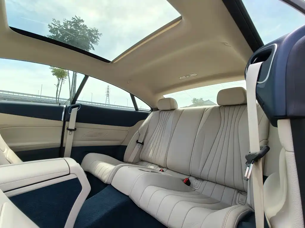 Mercedes-Benz E-Class (Import) E 260 Coupe, фото 11