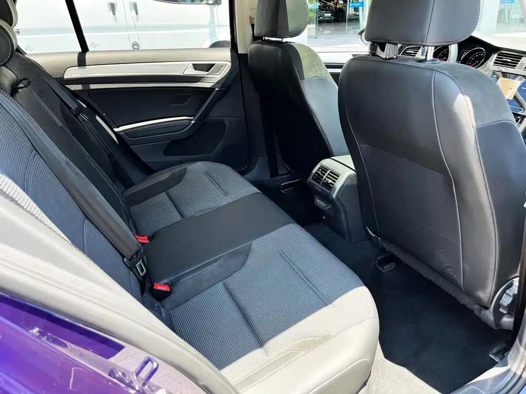 Volkswagen Golf — миниатюра 17