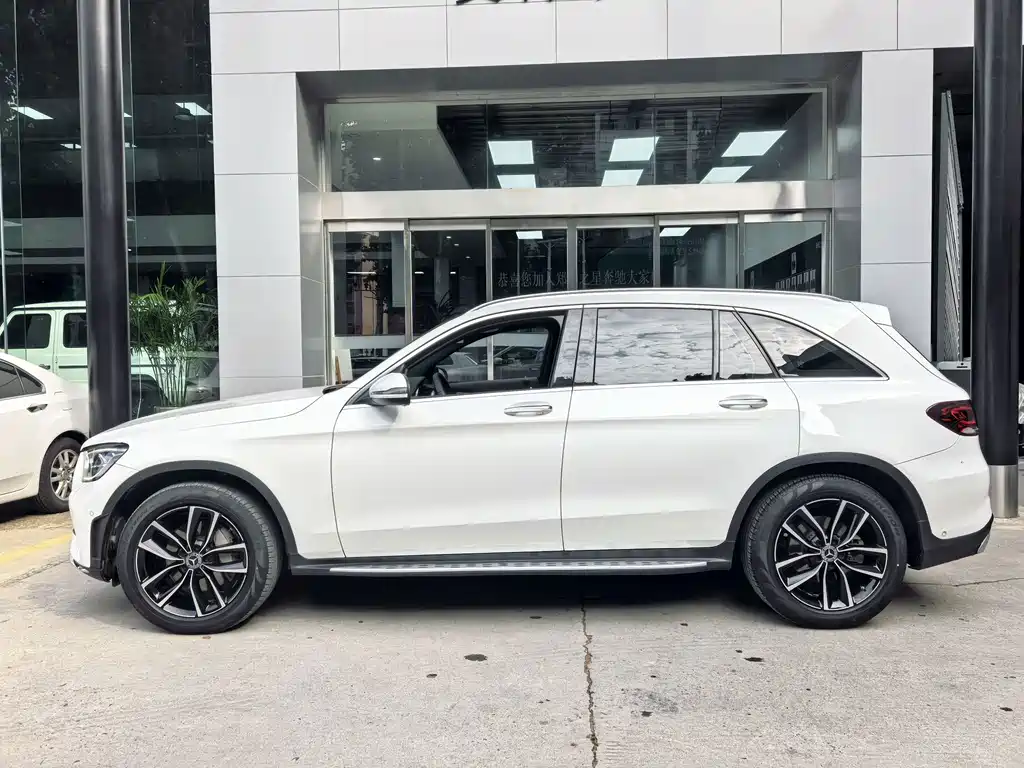 Mercedes-Benz GLC — миниатюра 8