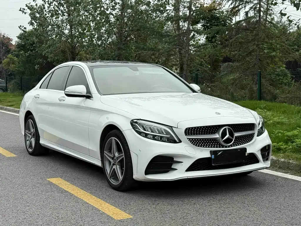 Mercedes-Benz C-Class — миниатюра 3
