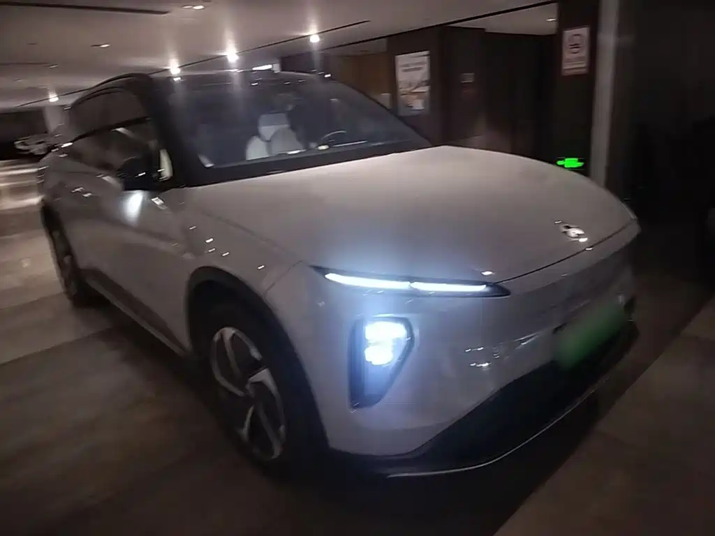 NIO ES6 — миниатюра 4