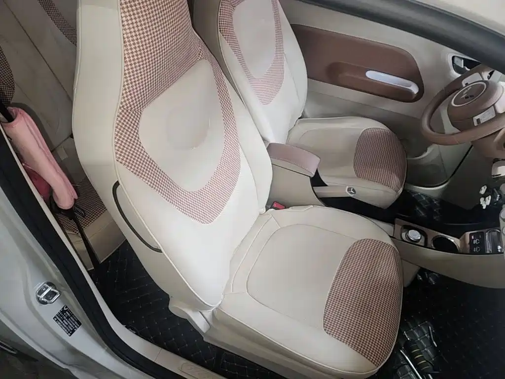 Wuling MINIEV — миниатюра 25