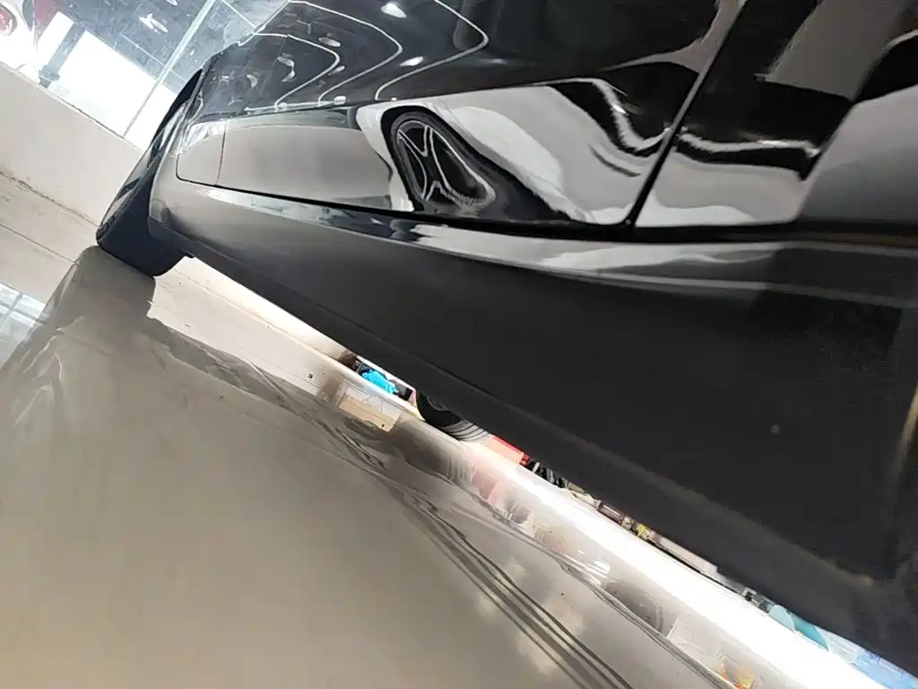 Tesla Model 3 — миниатюра 21