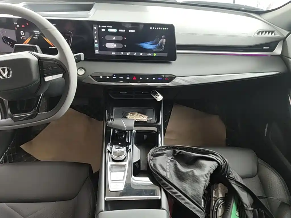 Changan Ruicheng PLUS — миниатюра 13