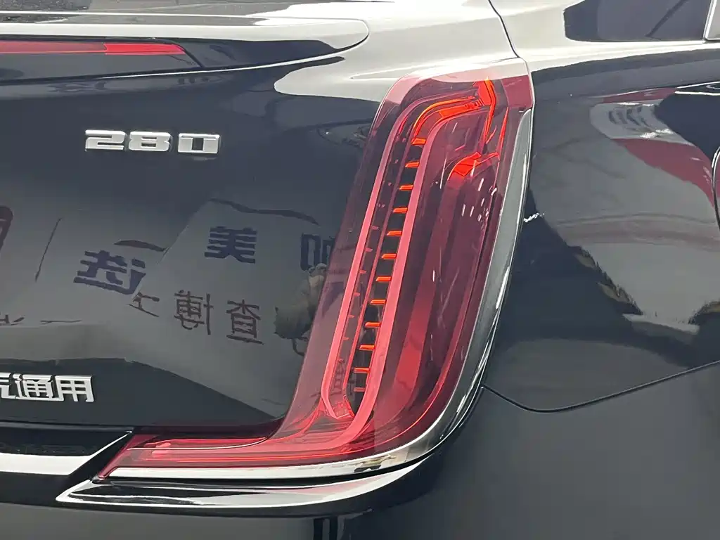Cadillac XTS — миниатюра 7
