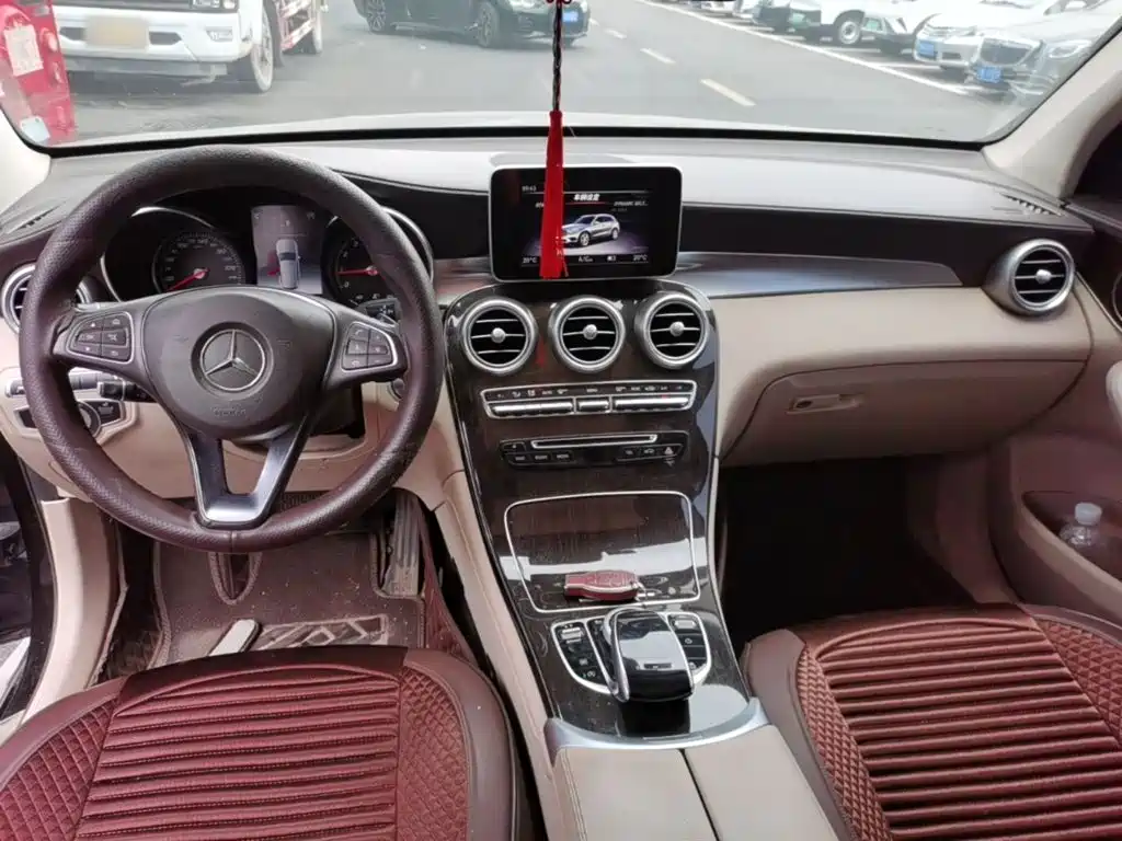 Mercedes-Benz GLC — миниатюра 10