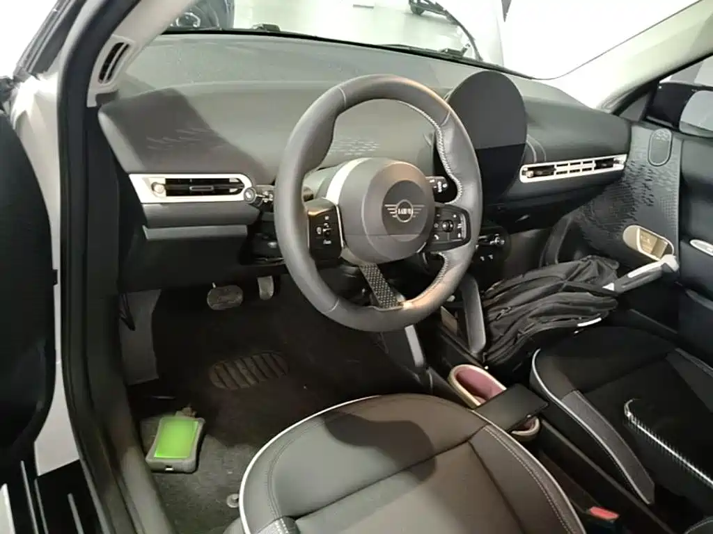 MINI MINI COOPER EV — миниатюра 10