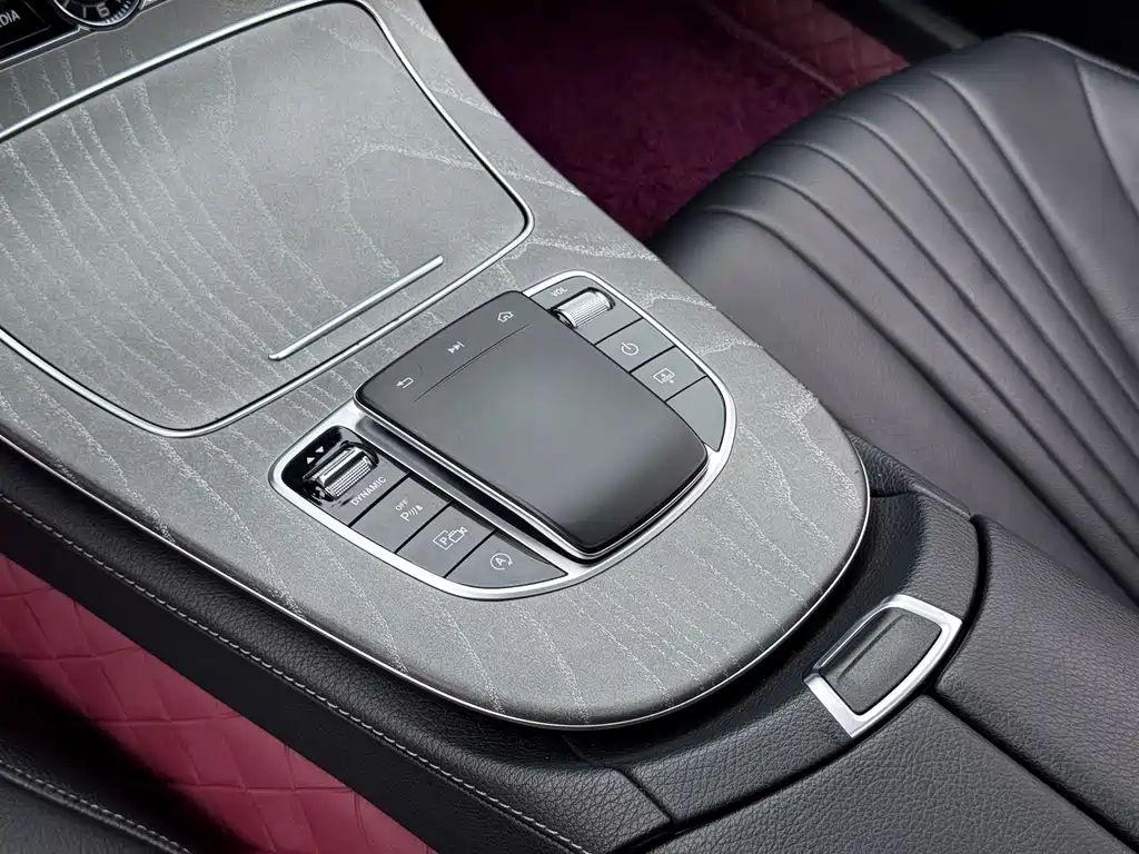 Mercedes-Benz CLS — миниатюра 10