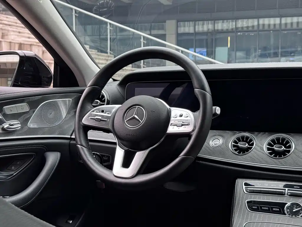 Mercedes-Benz CLS — миниатюра 13