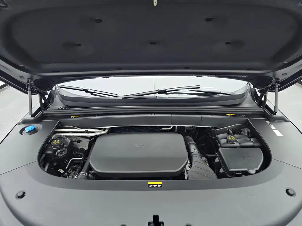 Li Auto Li L6 — миниатюра 10