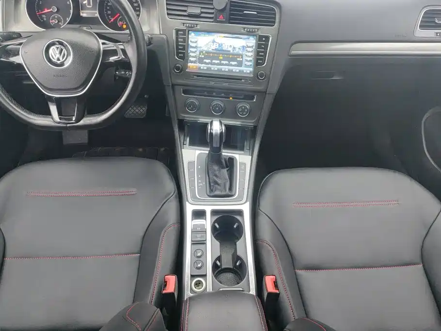 Volkswagen Golf — миниатюра 16