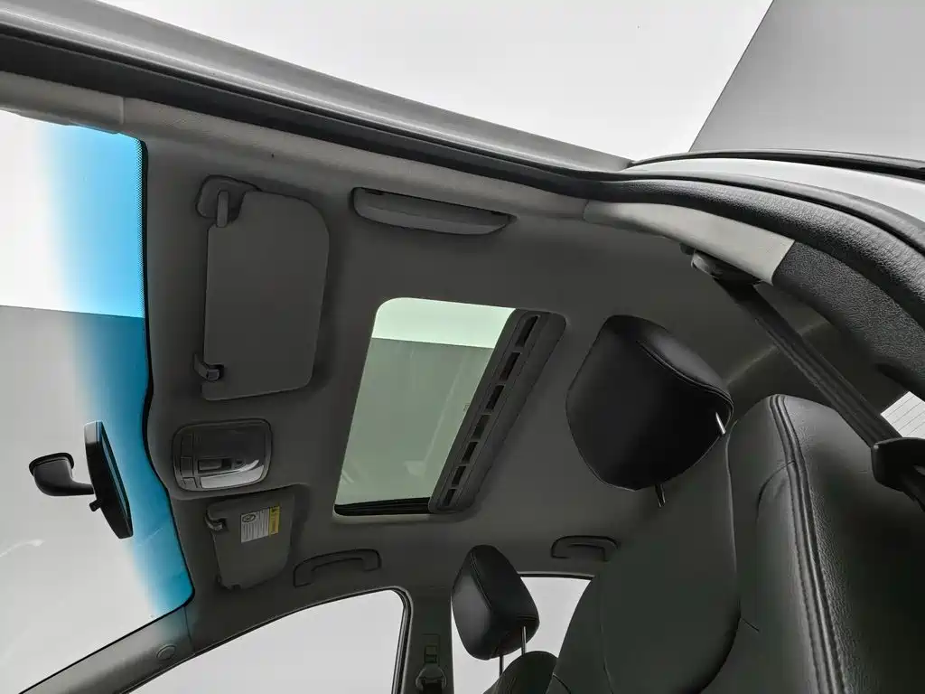 Roewe 360 — миниатюра 20