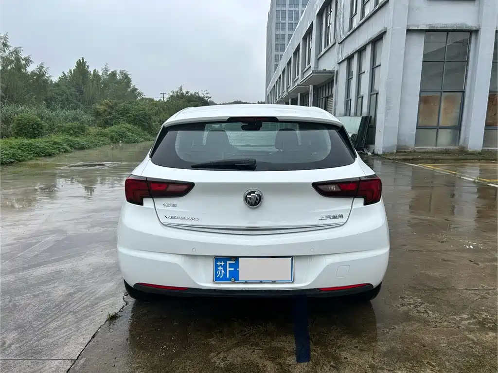 Buick Verano — миниатюра 5