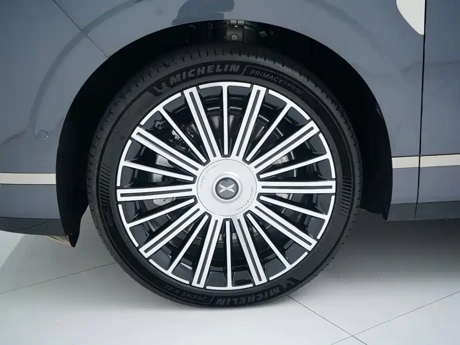 XPeng GX — миниатюра 25