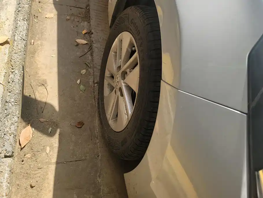 Toyota Corolla — миниатюра 6