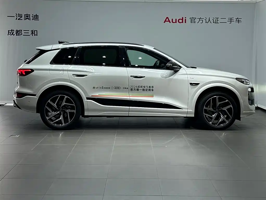 Audi Q6L e-tron — миниатюра 3