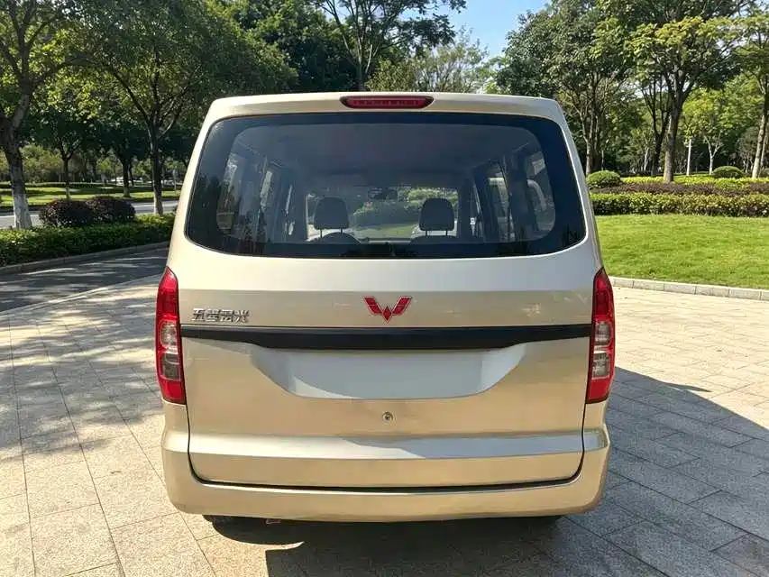 Wuling Hongguang V — миниатюра 3
