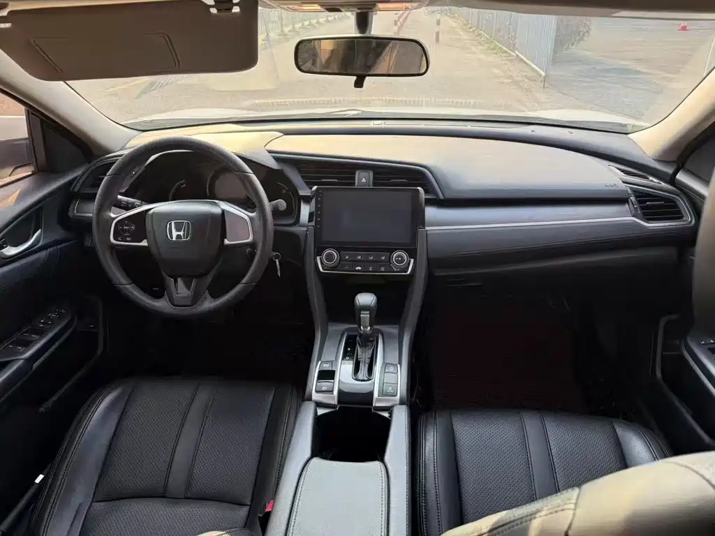 Honda Civic — миниатюра 4