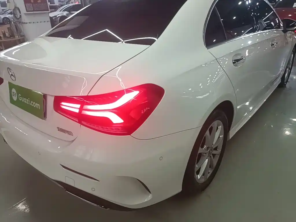 Mercedes-Benz A-Class — миниатюра 7