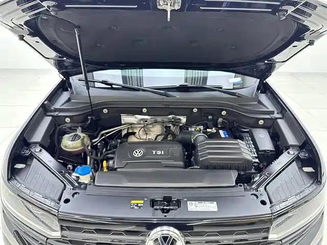 Volkswagen Teramont — миниатюра 9