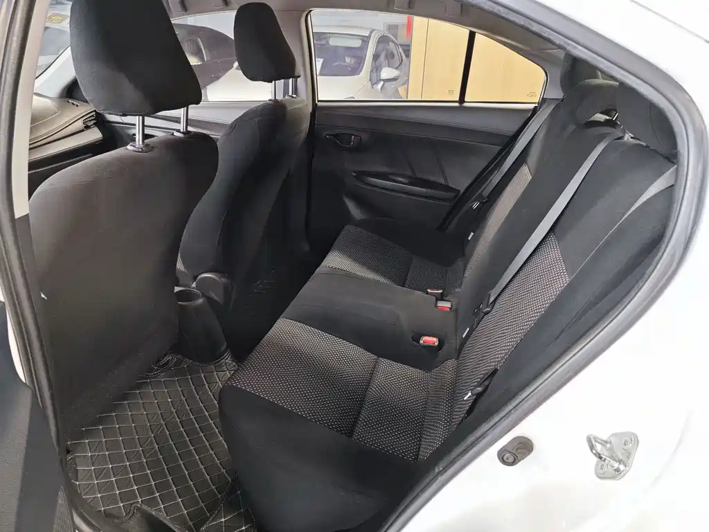 Toyota Vios — миниатюра 9