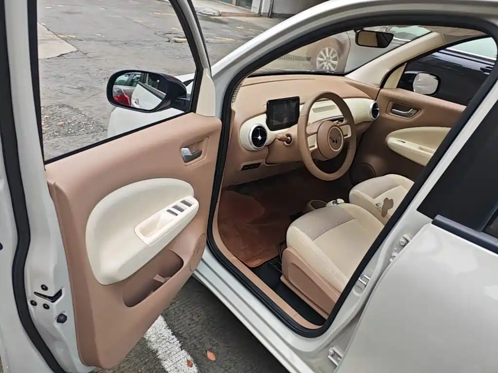 Wuling MINIEV — миниатюра 12