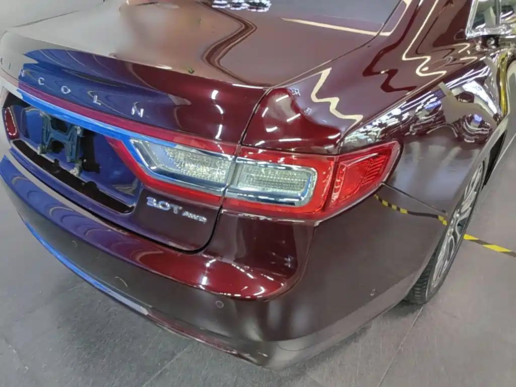 Lincoln Continental — миниатюра 8