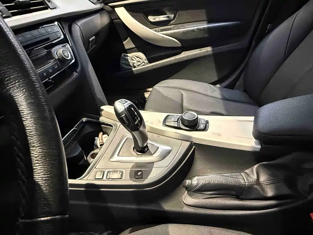 BMW 3 Series GT — миниатюра 6