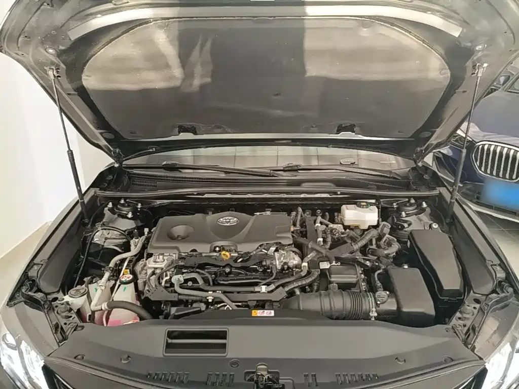 Toyota Camry — миниатюра 20