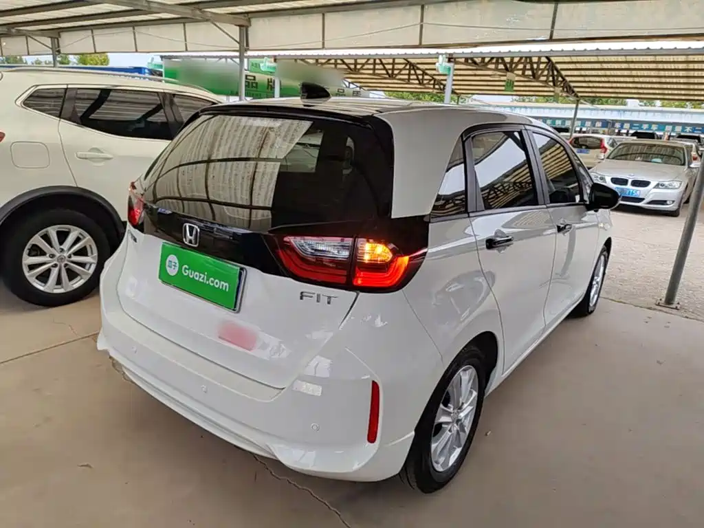 Honda Fit — миниатюра 7