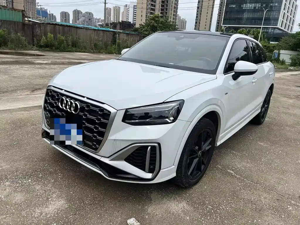 Купить Audi Q2L