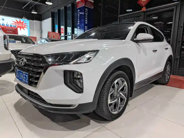 MODERN TUCSON 2021