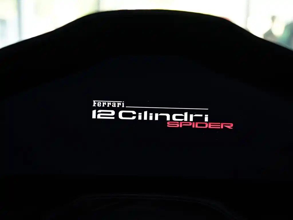 Ferrari 12Cilindri 2024 6.5L Spider