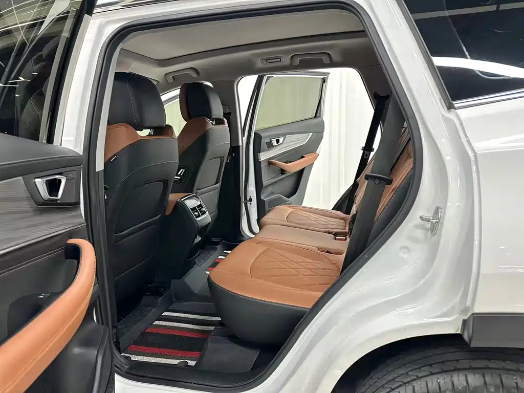 Chery Tiggo 8 Plus 2022 — фото 12