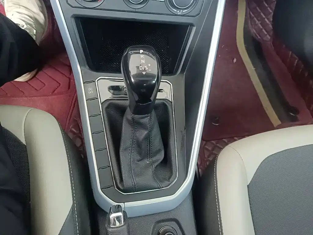 Volkswagen Polo — миниатюра 14