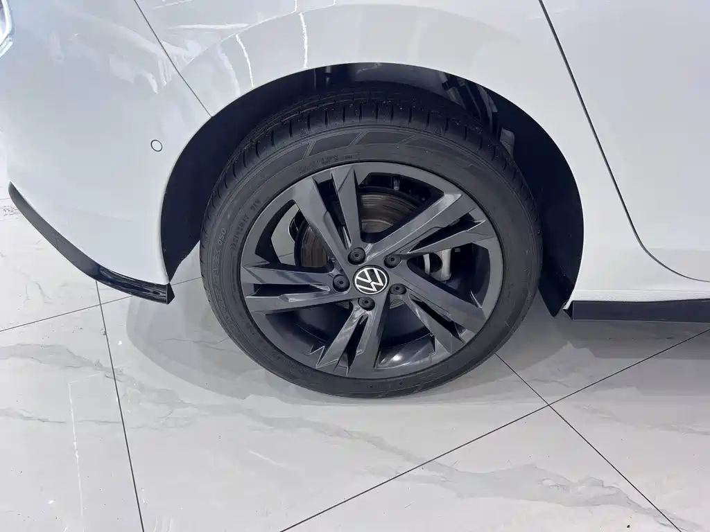 Volkswagen Golf — миниатюра 19