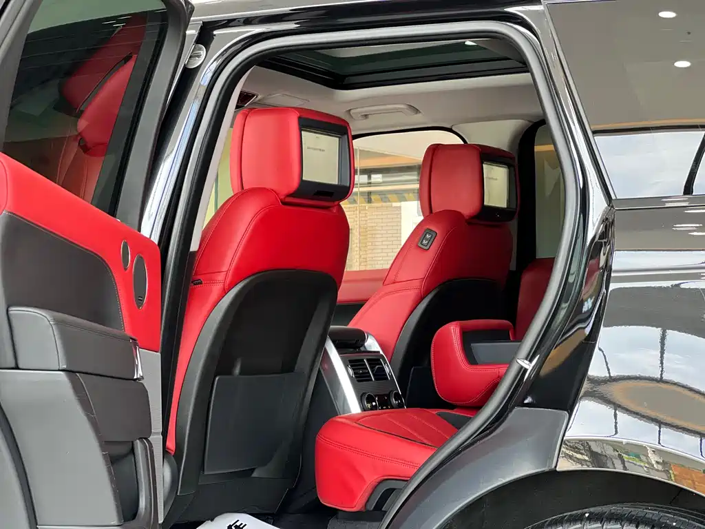 Land Rover Range Rover Sport 2020 3.0 L6 HSE DYNAMIC