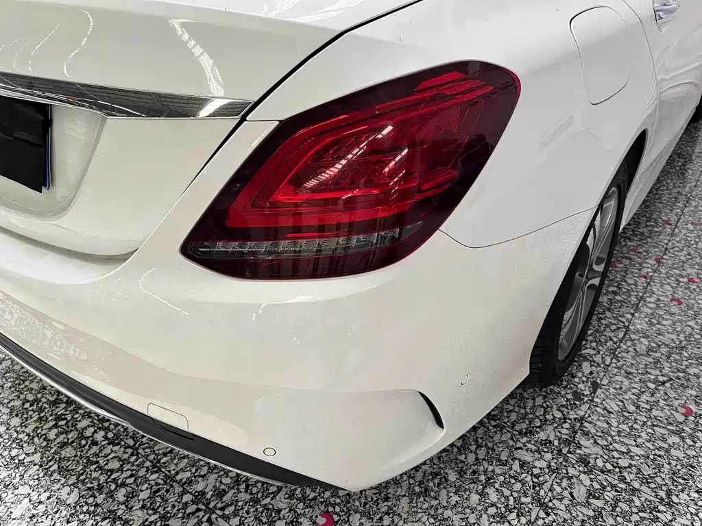 Mercedes-Benz C-Class — миниатюра 18