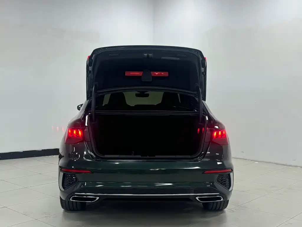 Audi A3 A3L Limousine 35 TFSI Luxury Sport Type, фото 7