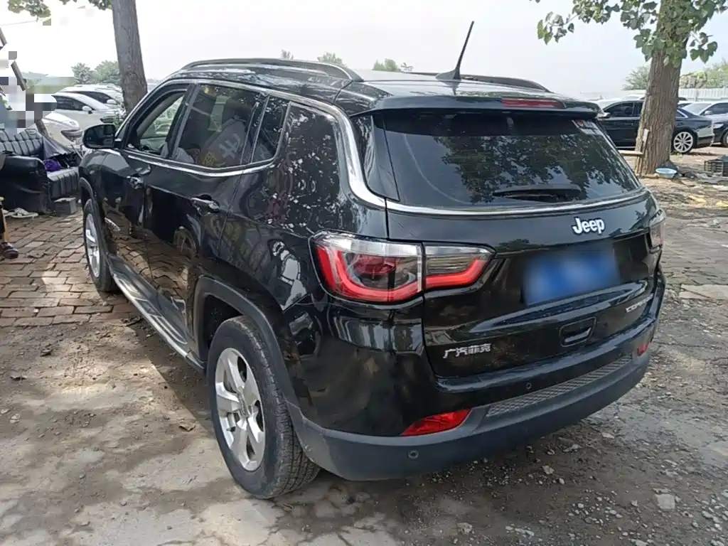 Jeep Compass — миниатюра 5