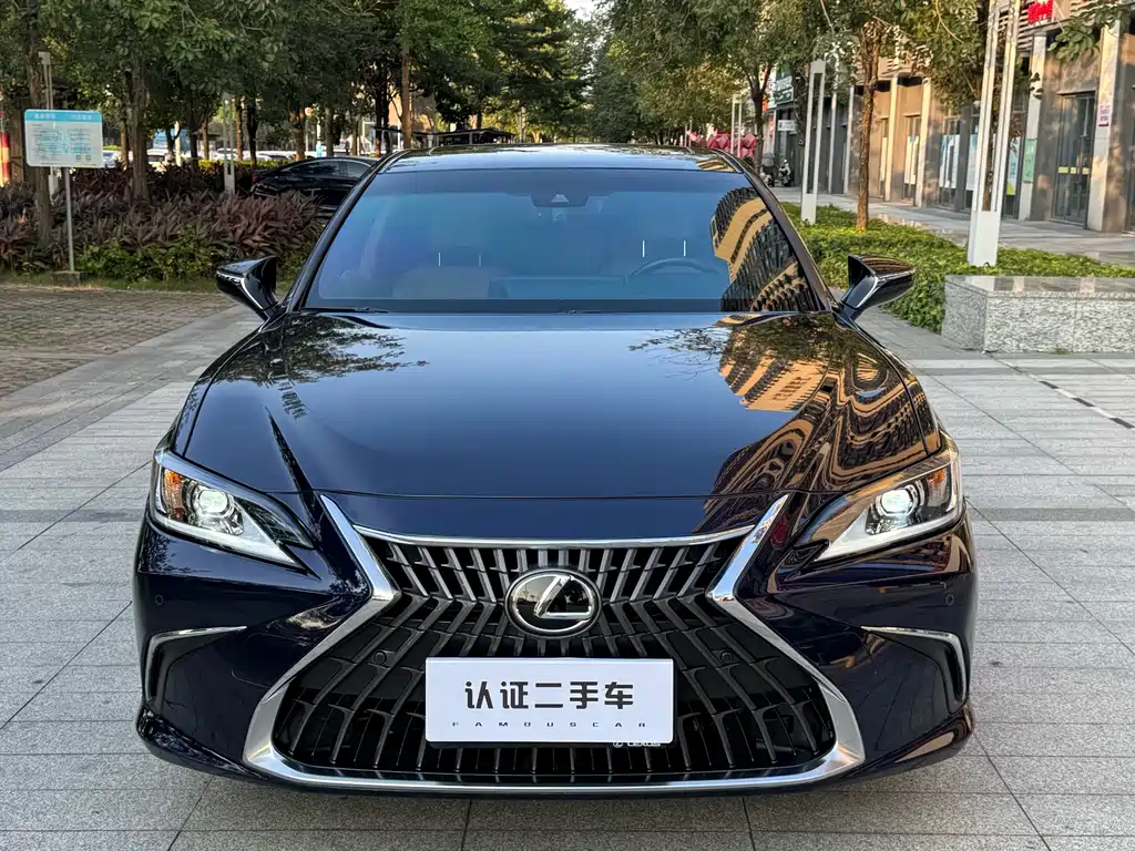 Lexus ES — миниатюра 2