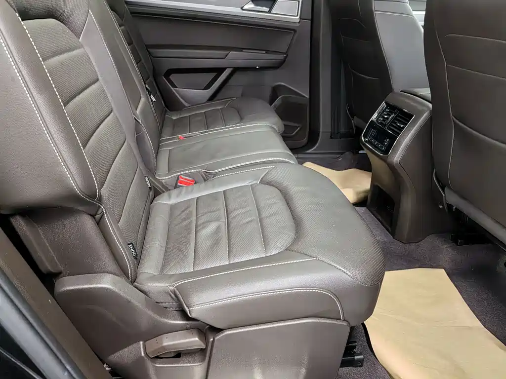 Volkswagen Teramont — миниатюра 12