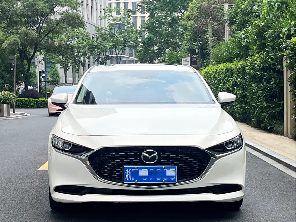 Mazda 3 Axela — миниатюра 2