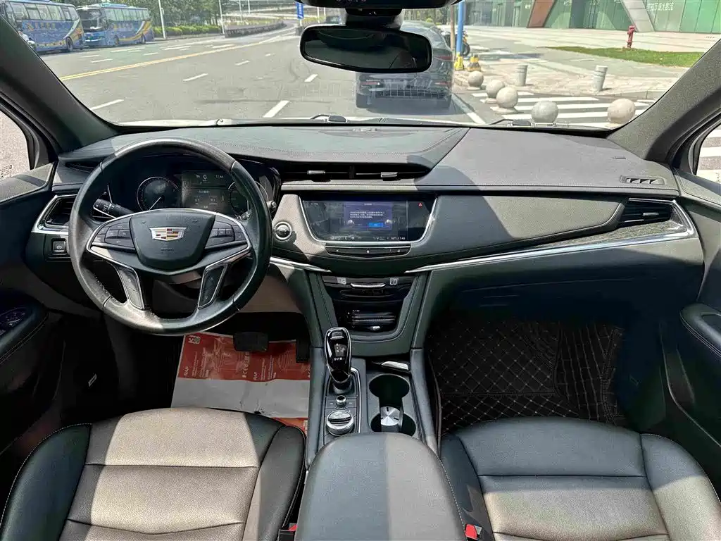 Cadillac XT5 — миниатюра 5