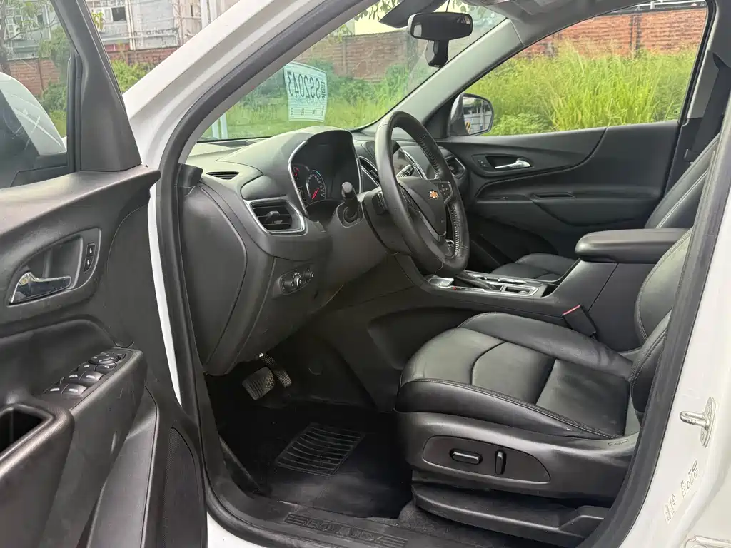 Chevrolet Equinox — миниатюра 7