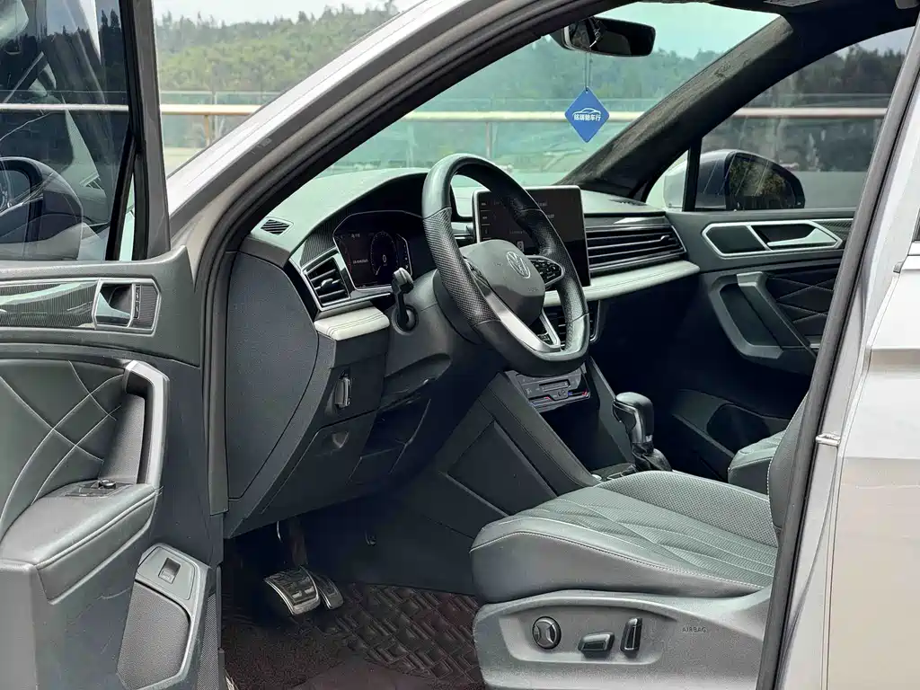 Volkswagen Tiguan L — миниатюра 4