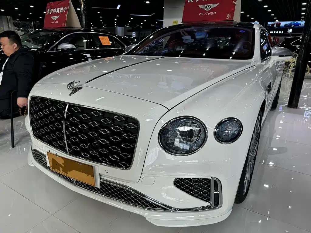 Bentley Flying Spur 0