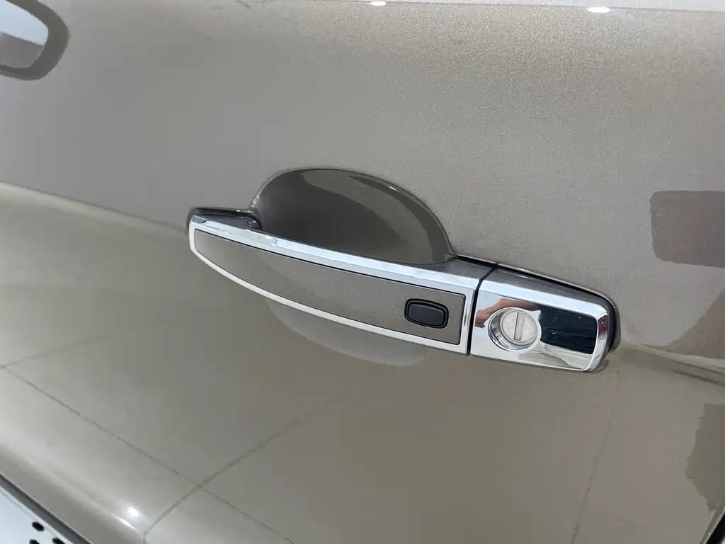 Chevrolet Captiva — миниатюра 22